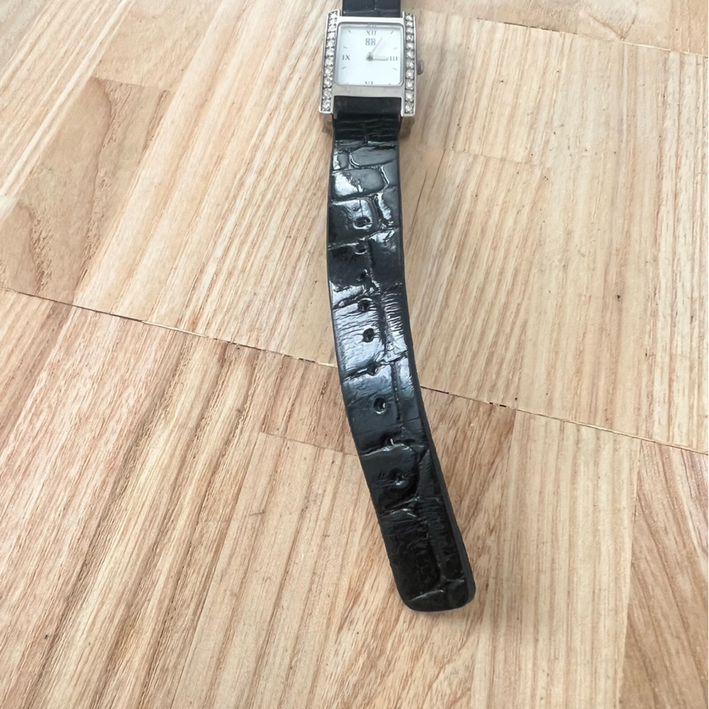 Vintage Givenchy ladies rectangle silver tone leather dress watch NEW BATTERY - Picture 4 of 10
